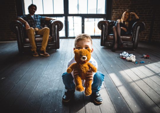 Impactul jucăriilor asupra creșterii copilului: aspecte fundamentale