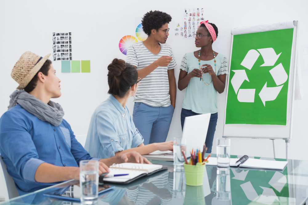 Reciclarea eficientă: Necesitatea implementării standardelor ISO în companii